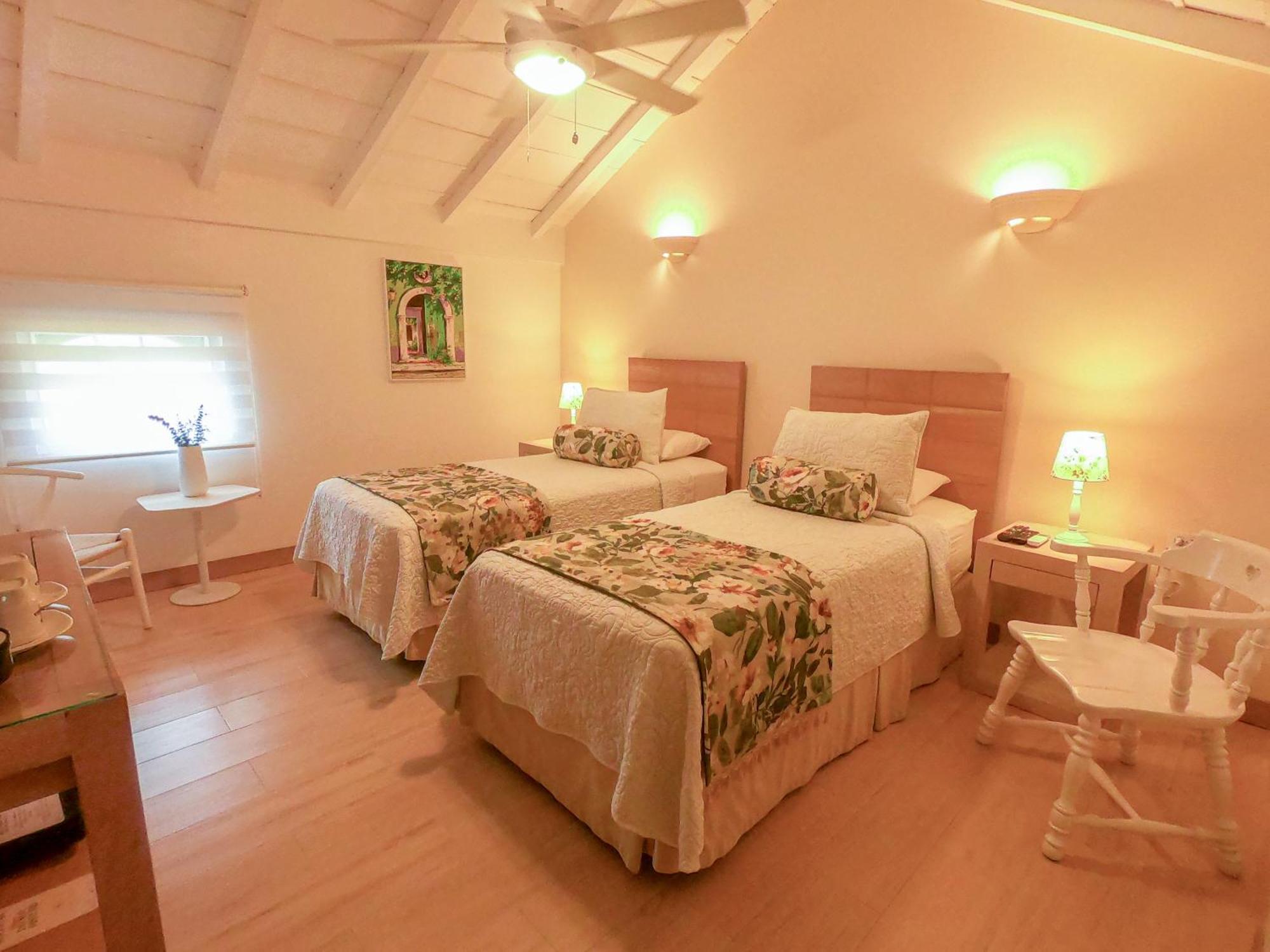 La Fe (adults Only) Bed & Breakfast