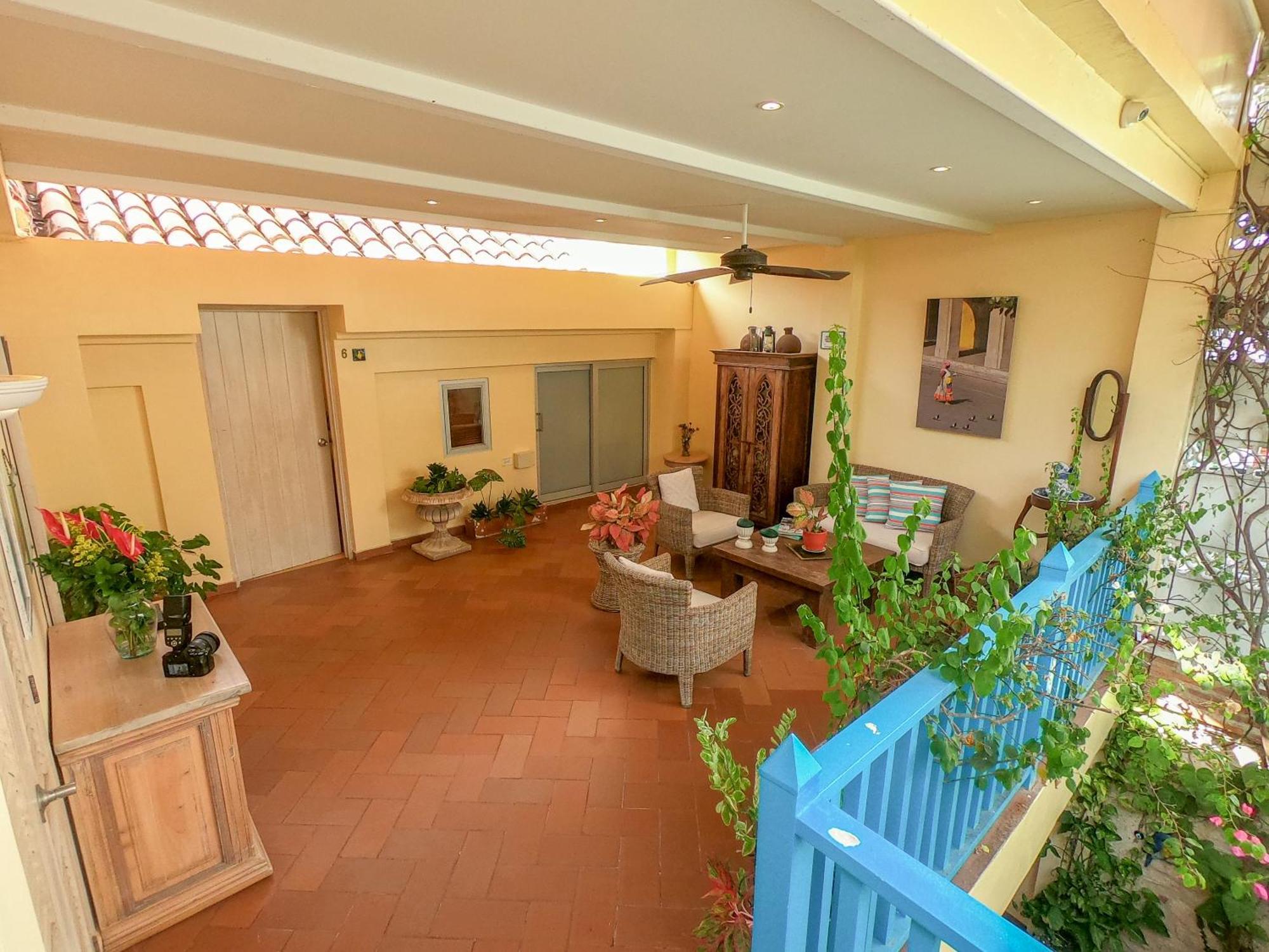La Fe (adults Only) 4*