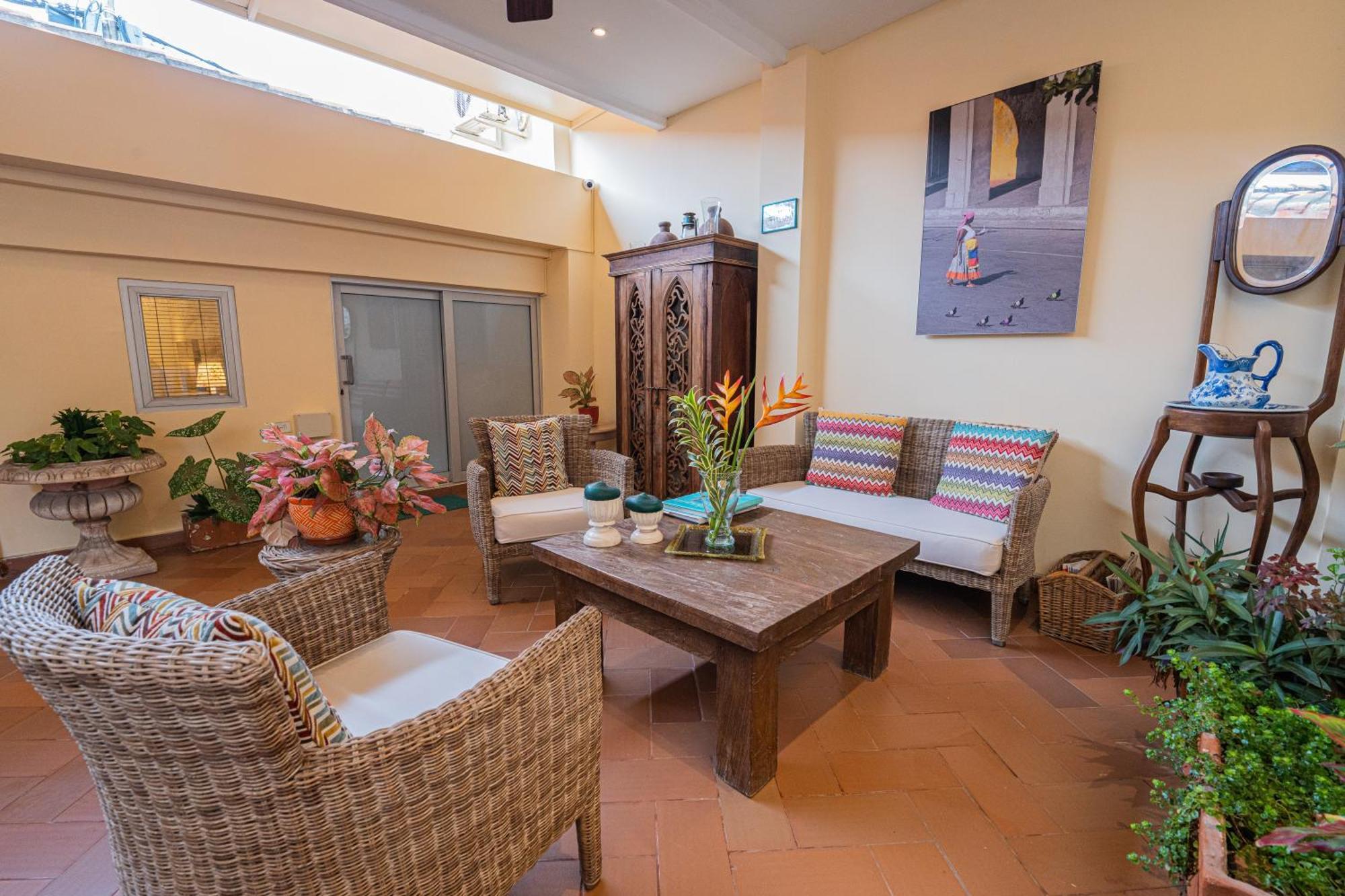 La Fe (adults Only) Bed & Breakfast 4*