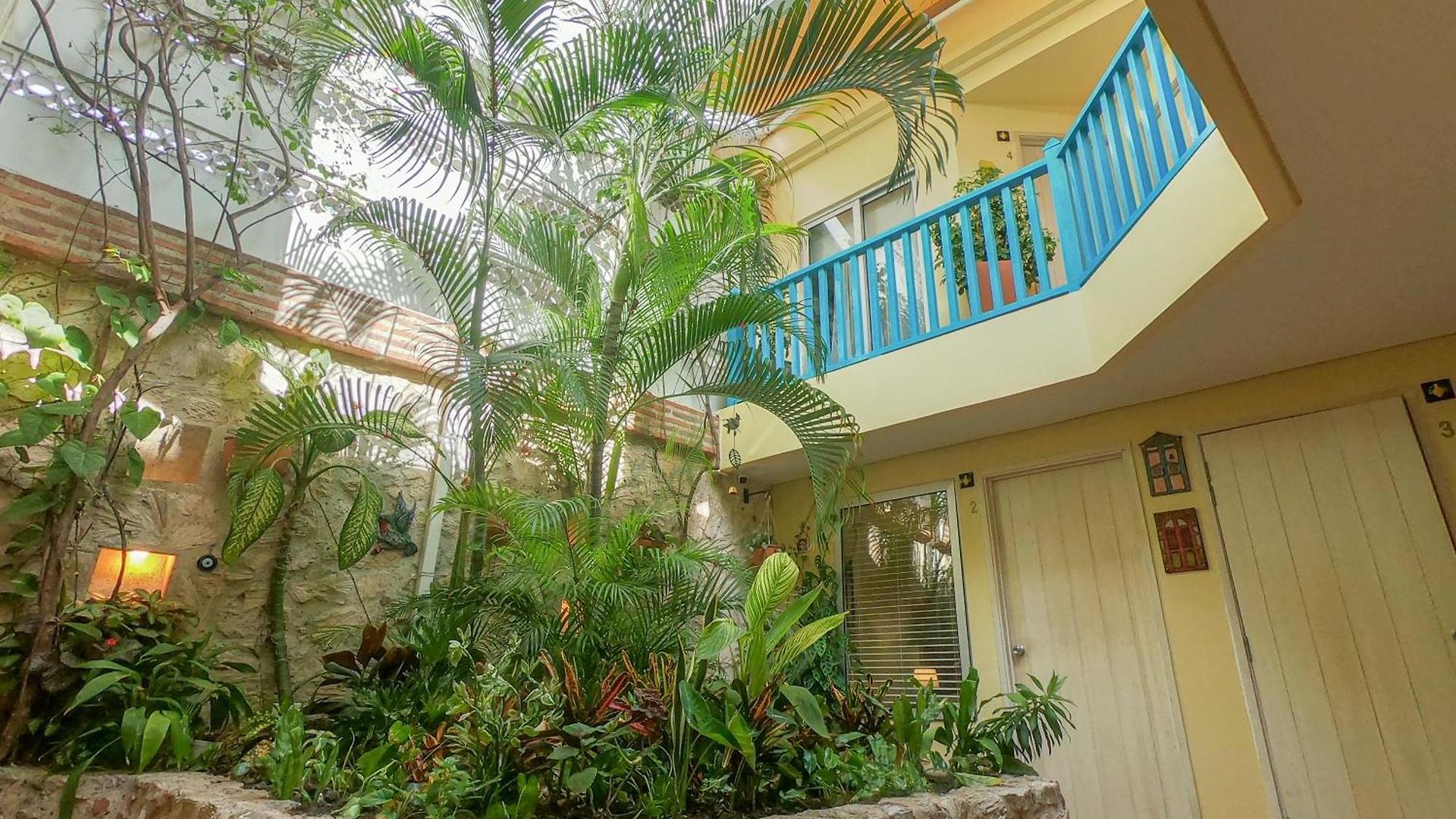 La Fe (adults Only) Bed & Breakfast
