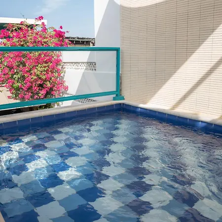 La Fe (adults Only) Bed & Breakfast 4*
